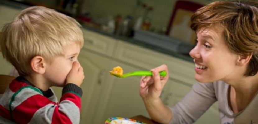 عدم تغذية طفلك في سنواته الأولى يقلل ذكاءه