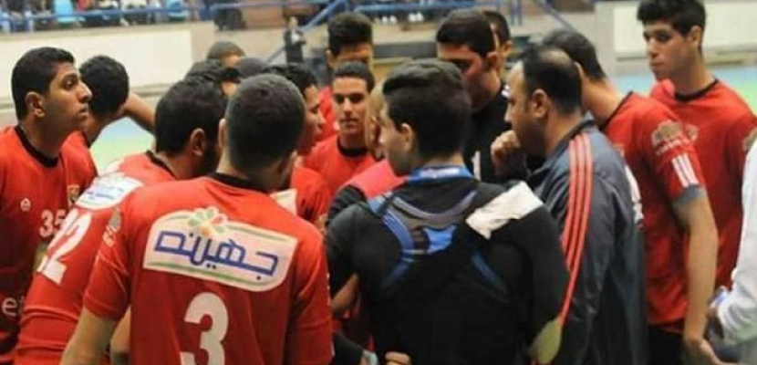 الأهلي يتوج بلقب دوري كرة اليد للشباب بفوزه على الزمالك 31-30