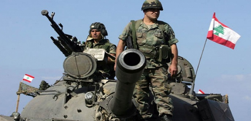 الجيش اللبناني يقصف مواقع لداعش الإرهابى برأس وبعلبك والقاع