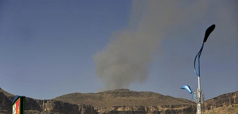 طائرة إسرائيلية تقصف موقعاً عسكرياً جنوب سوريا