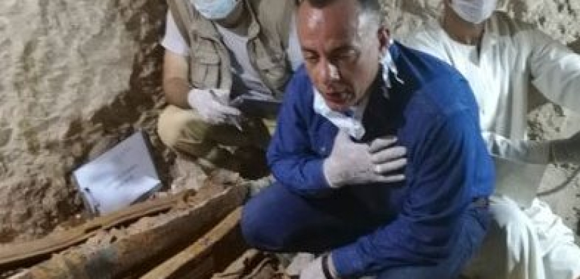 البعثة المصرية تكتشف 350 تمثالا جديدا بمقبرة “المستشار أوسرحات” بالأقصر