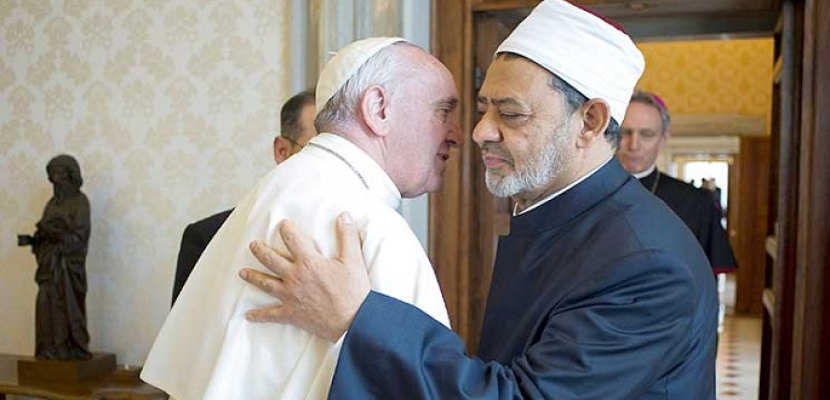 زيارة بابا الفاتيكان لمصر.. صفحة جديدة في الحوار الإسلامي المسيحي