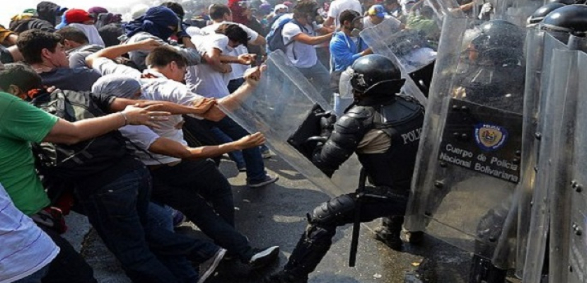 صدامات خلال تظاهرة في فنزويلا دفاعا عن حرية التعبير