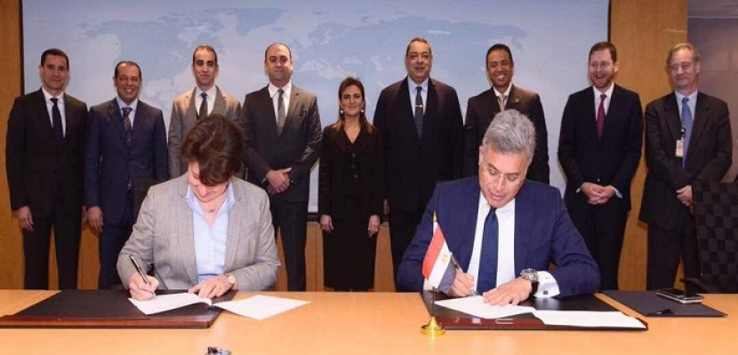 بالصور- مصر توقع بروتوكول تعاون مع البنك الدولي في مجال مكافحة الفساد والحوكمة