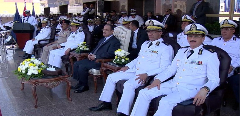 وزير الداخلية يشهد حفل تخريج الدفعه الأولي من معاوني الأمن بالبحيرة