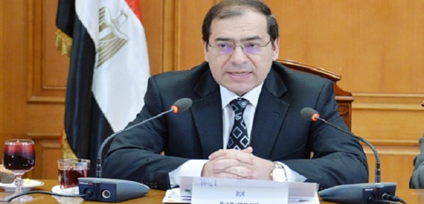 وزير البترول يبحث مع (سنام) الإيطالية سبل تحويل مصر لمركز إقليمي لتجارة الغاز
