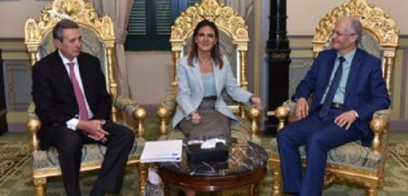 سحر نصر تناقش مع وزير التشغيل التونسى الإسراع فى عقد اللجنة الوزارية المشتركة