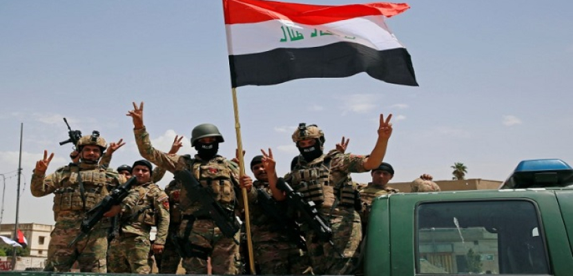 الجيش العراقي يسترد معظم تلعفر وجنود يحتفلون بوسط المدينة