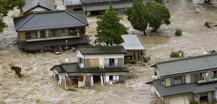 الفيضانات تتسبب في نزوح أكثر من 400 ألف ياباني من ديارهم