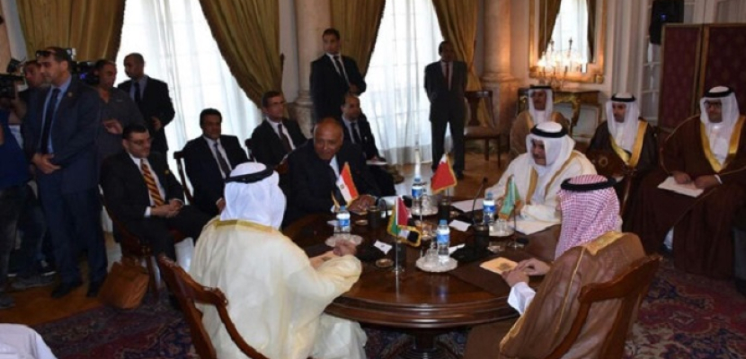 وزراء خارجية مصر والسعودية والإمارات والبحرين يبدأون اجتماعهم حول قطر بقصر التحرير