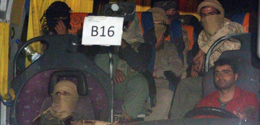 قافلة داعش التي غادرت الحدود السورية اللبنانية عادت إلى مناطق خاضعة للحكومة السورية