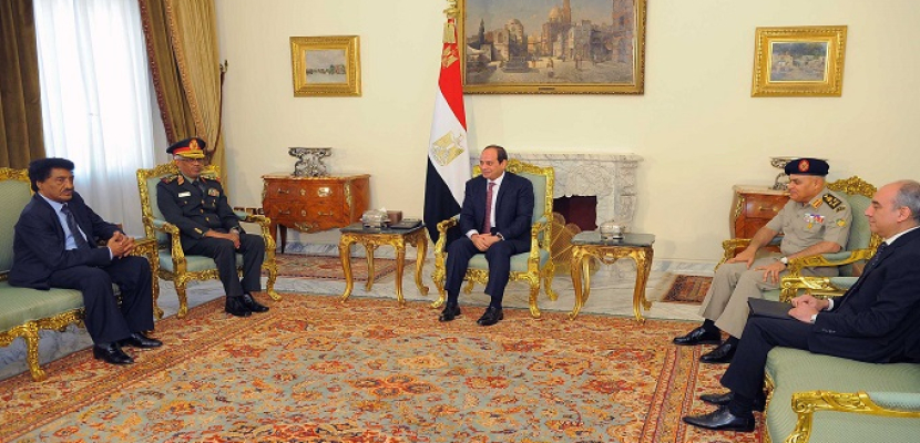 السيسي يبحث مع وزير دفاع السودان سبل الارتقاء بالتنسيق العسكرى والأمنى بين البلدين
