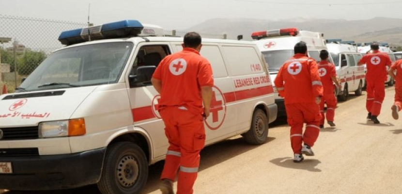 الصليب الأحمر اللبناني ينشر سيارات إسعاف لمواكبة عملية فجر الجرود العسكرية