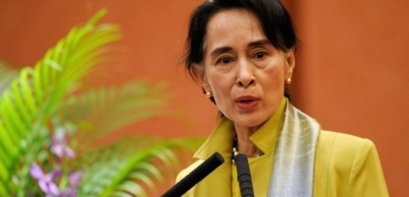 الفاينانشال تايمز: سان سوكي ولامبالاة إزاء انتهاك حقوق الإنسان في ميانمار