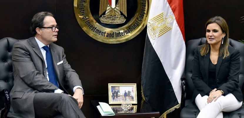 سحر نصر تناقش مع السفير الفرنسى الجديد زيادة الاستثمارات فى مصر
