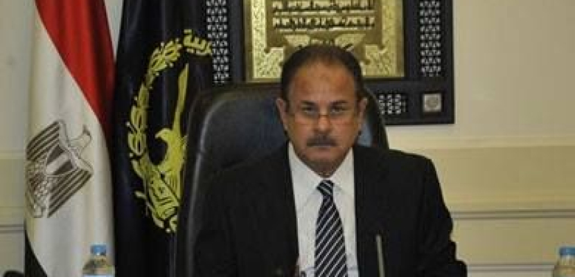 وزير الداخلية يهنئ الرئيس باعادة انتخابه لولاية ثانية