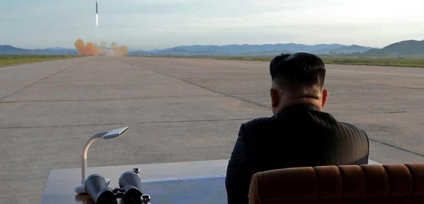 كوريا الشمالية “تتحدى” بالأقمار الصناعية