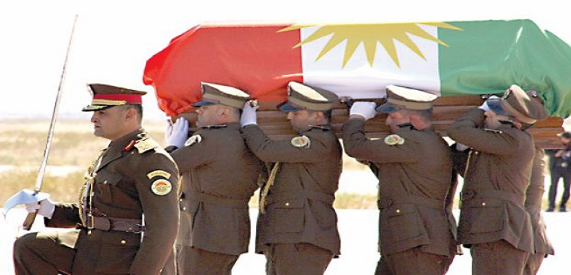 الحياة اللندنية : لفّ جثمان طالباني بالعلم الكردي يكرس القطيعة بين بغداد وأربيل