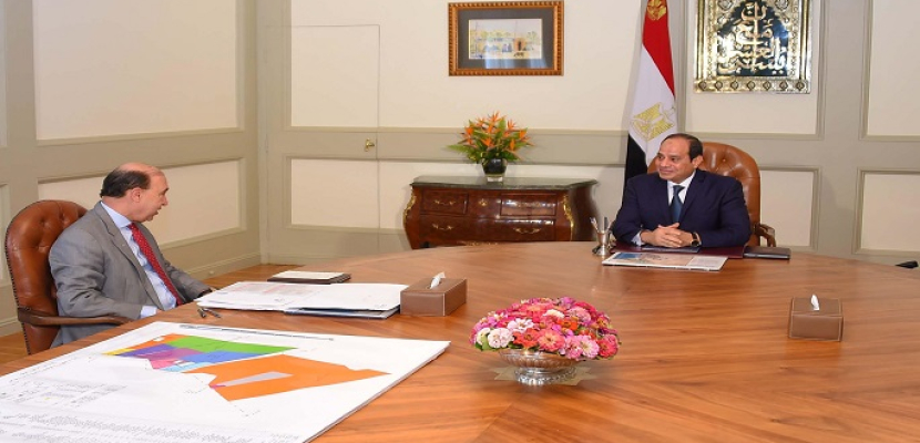 بالصور- خلال لقائه مميش.. الرئيس السيسي يوجه بمواصلة العمل على تشجيع الاستثمار في منطقة قناة السويس