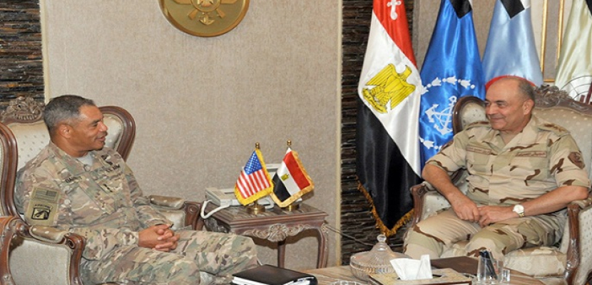 رئيس أركان حرب القوات المسلحة يلتقي قائد القوات البرية للقيادة المركزية الأمريكية