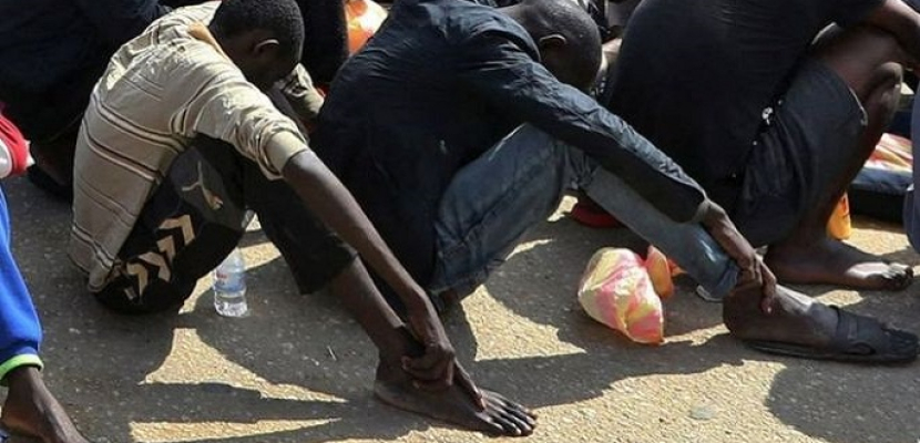 الخليج الاماراتية: مأساة المهاجرين الأفارقة عبر ليبيا ليست جديدة