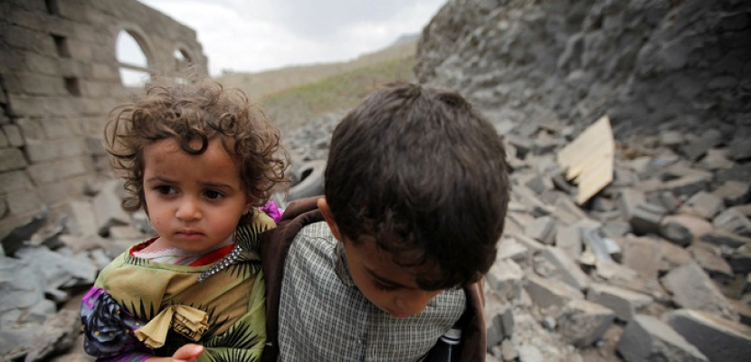 الجارديان البريطانية : أطفال اليمن .. خوف وجوع ومرض