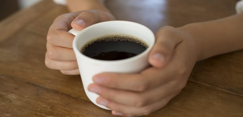 تناول فنجان من القهوة بانتظام يقي من الصداع