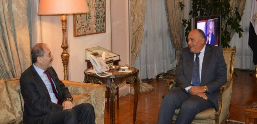 وزير الخارجية يبحث التطورات الإقليمية مع وزير خارجية الأردن
