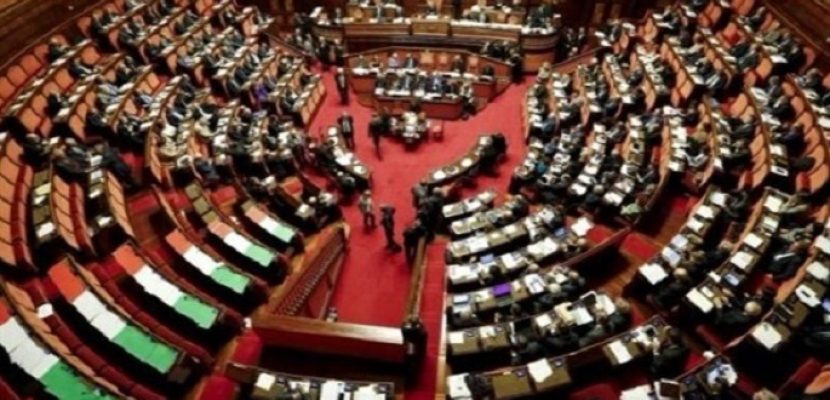الرئيس الإيطالي يحل البرلمان قبيل انتخابات