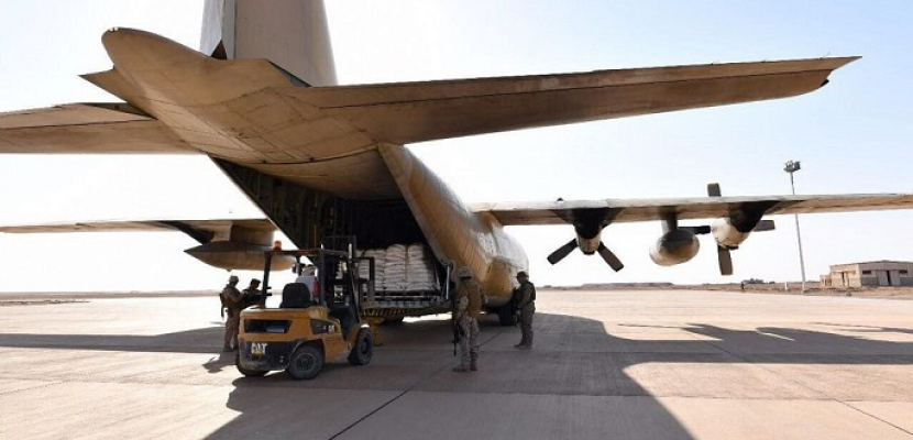 التحالف العربي يعلن إعادة تشغيل مطار الغيظة باليمن لاستقبال المساعدات