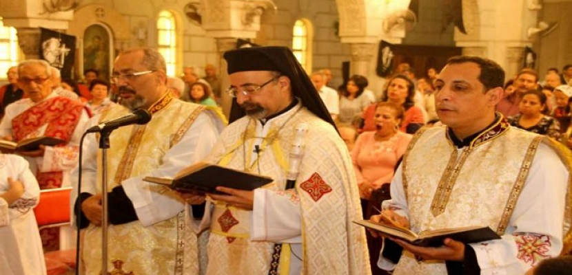 بطريرك الكاثوليك بمصر يرأس قداس عيد الميلاد المجيد بكاتدرائية العذراء