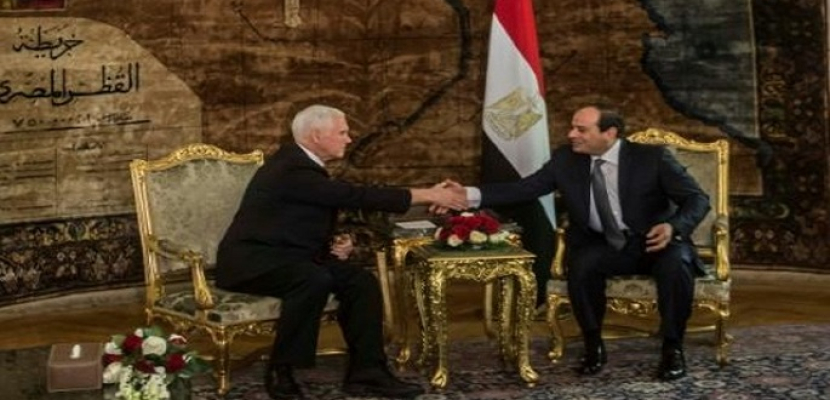 السيسي يؤكد لنائب الرئيس الأمريكي دعم مصر لحقوق الشعب الفلسطيني