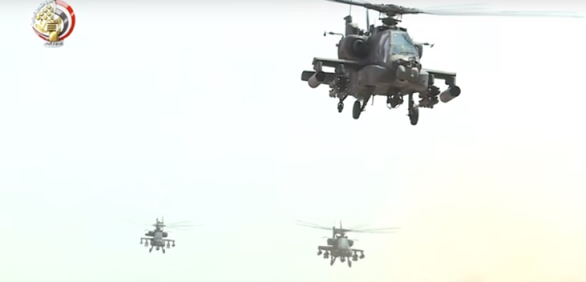 بالفيديو- بالتزامن مع “عملية سيناء 2018”.. القوات الجوية تدمر 10 سيارات دفع رباعي محملة بالذخائر