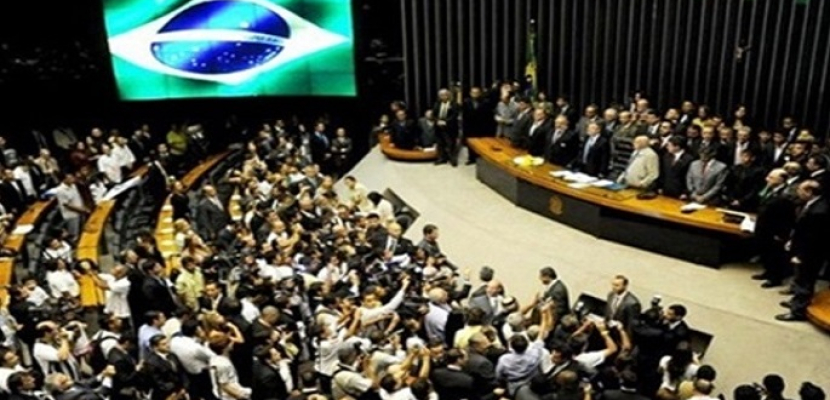 الكونجرس البرازيلي يصوت على منح الجيش السيطرة على الأمن بـ”ريو دي جانيرو”