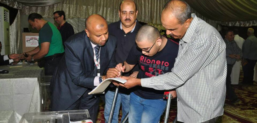 مشاركة ملحوظة لذوي الاحتياجات الخاصة في التصويت بانتخابات الرئاسة المصرية
