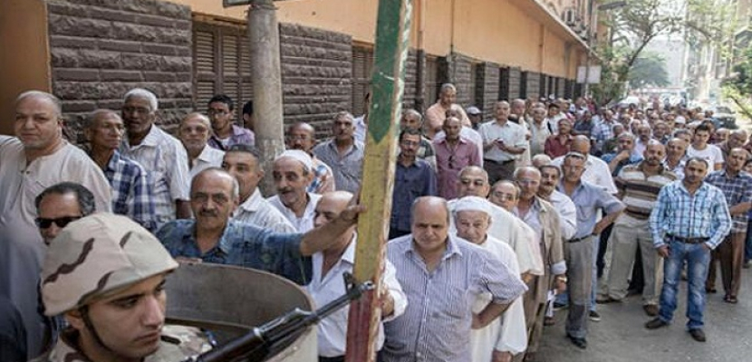 الجريدة الكويتية: طوابير الناخبين المصريين أمام لجان الاقتراع هزمت دعوات المقاطعة