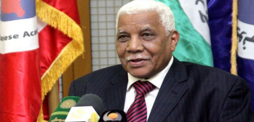 وزير الإعلام السوداني: زيارة البشير لمصر أسست لمرحلة جديدة من العلاقات