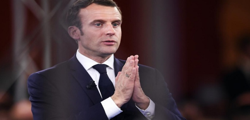 أزمات عديدة تضع شعبية الرئيس الفرنسي ماكرون على المحك