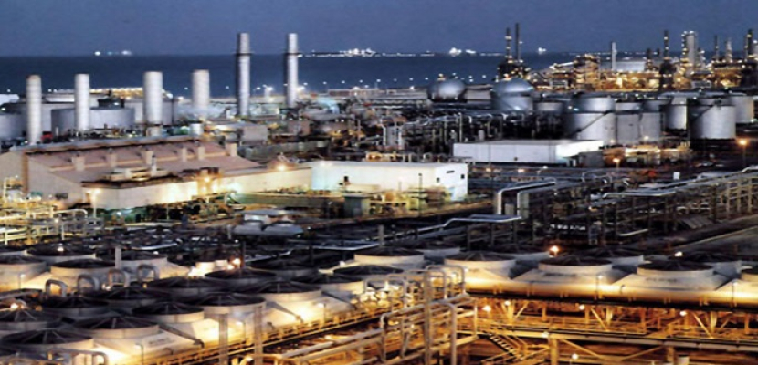 النفط يرتفع بدعم من صعود الأسهم وزيادة في أسعار الخام السعودي