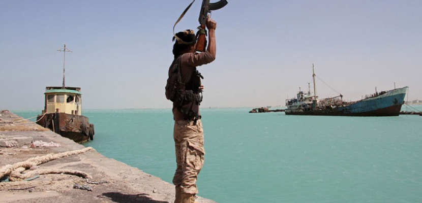 العربي الجديد: الحوثيون يهددون الملاحة في البحر الأحمر