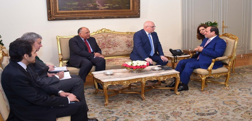 الرئيس السيسي يعرب عن تطلعه لزيادة الاستثمارات الألمانية في مصر
