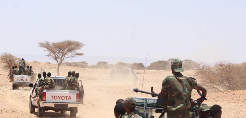 مقتل 17 في اشتباكات بين حركة الشباب وميليشيات العشائر بوسط الصومال