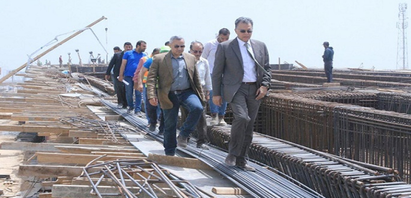 بالصور..وزير النقل: بدء تنفيذ المرحلة الأولى من محور ديروط لربط شبكة طرق شرق وغرب النيل