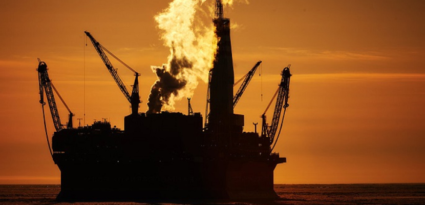 هبوط أسعار النفط مع توقعات زيادة المعروض