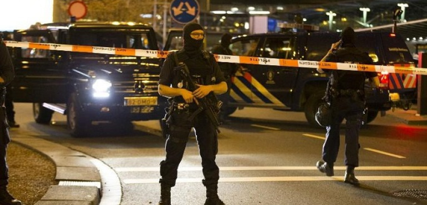 الشرطة الهولندية: إصابة عدد من الأشخاص في حادث طعن في لاهاي