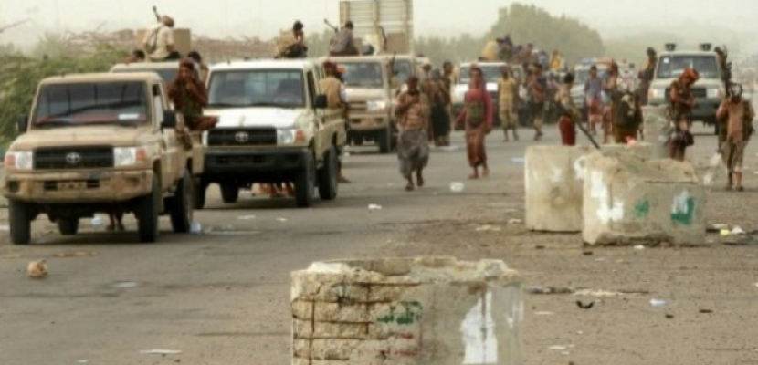 معارك عنيفة في محيط مطار الحديدة غرب اليمن قبل جلسة لمجلس الأمن