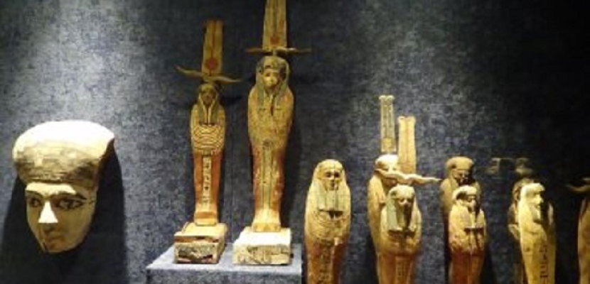 مطار القاهرة يستقبل القطع الأثرية المصرية المهربة التي ضبطت في نابولي الإيطالية