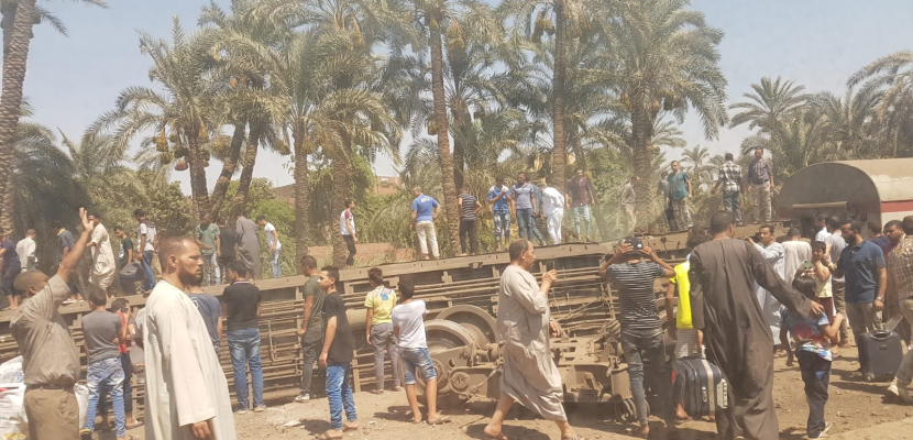 وزير النقل يقرر تشكيل لجنة لدراسة أسباب حادث قطار “القاهرة/ قنا”
