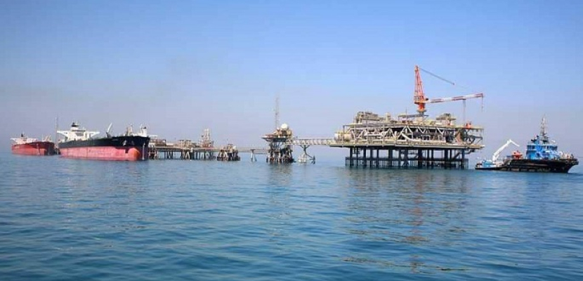 الكويت تزود العراق بالوقود اللازم لتشغيل محطات الكهرباء المتوقفة