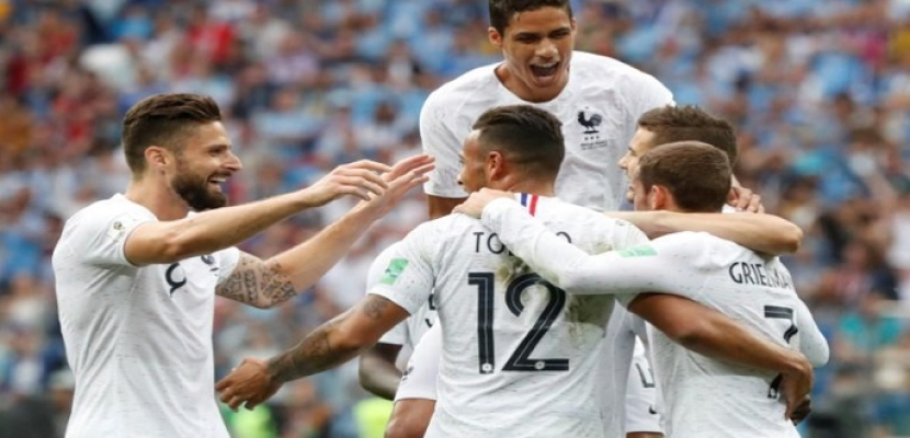 فرنسا تبلغ قبل نهائي كأس العالم بالفوز على أوروجواي